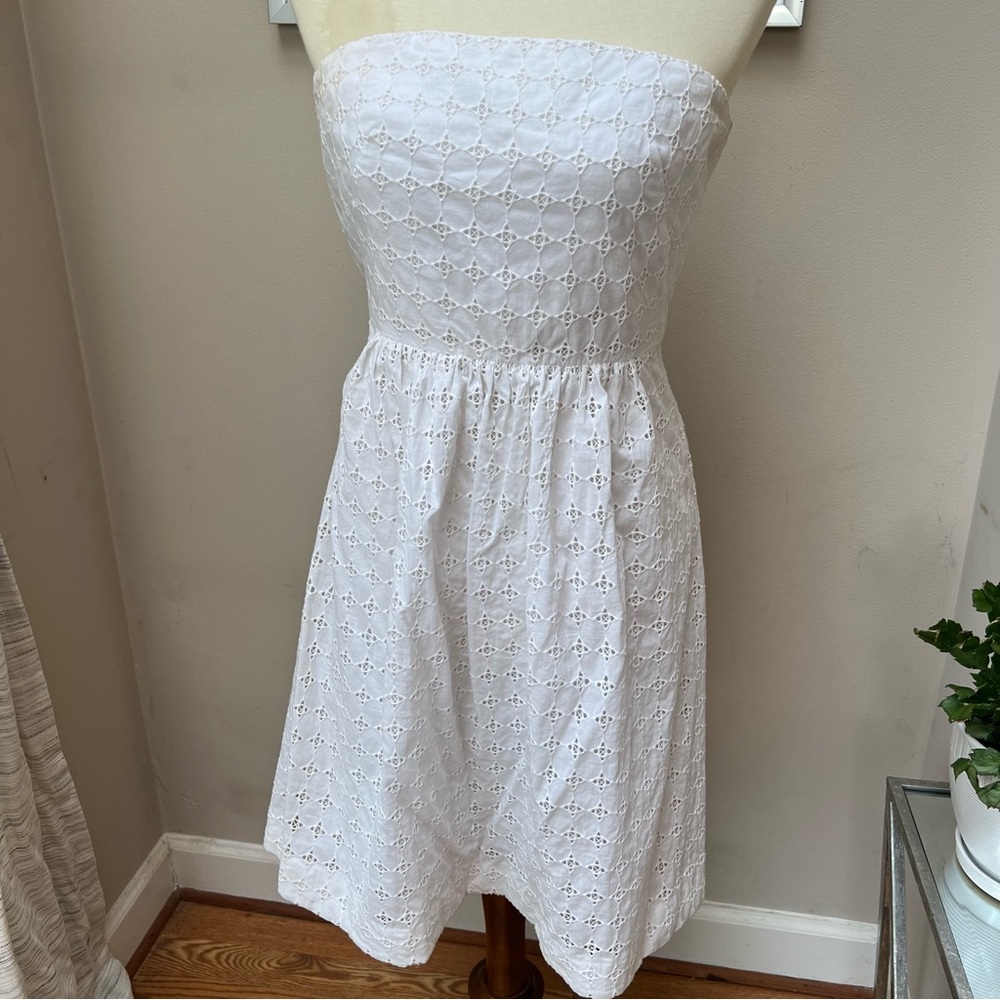 Banana Republic strapless white eyelet lace dress, size 2